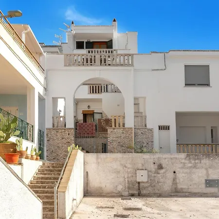 Holiday home Casa Pireddu By Barbarhouse Castro (Lecce)